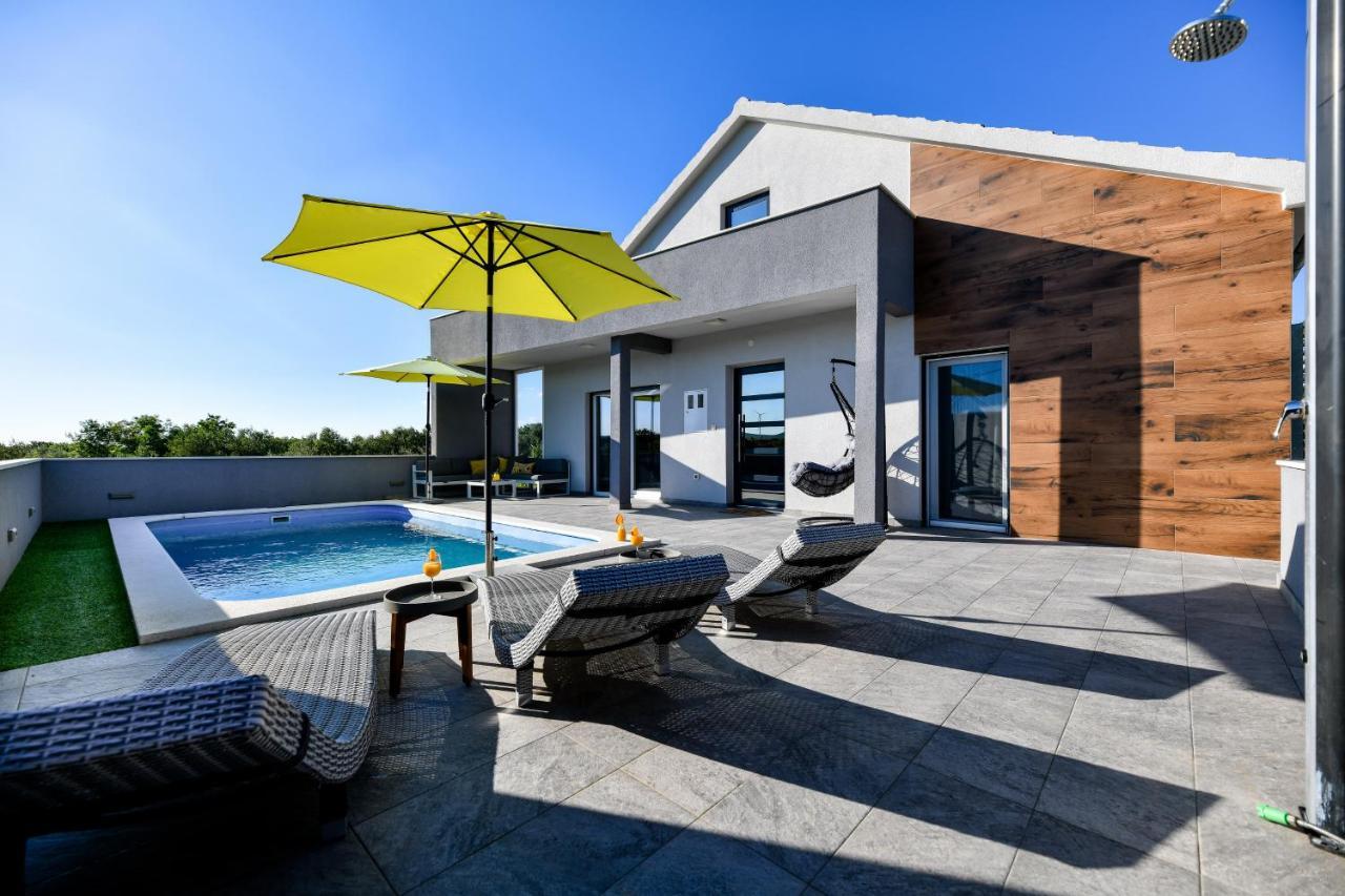 Luxurious Villa Natali Pridraga Exterior photo